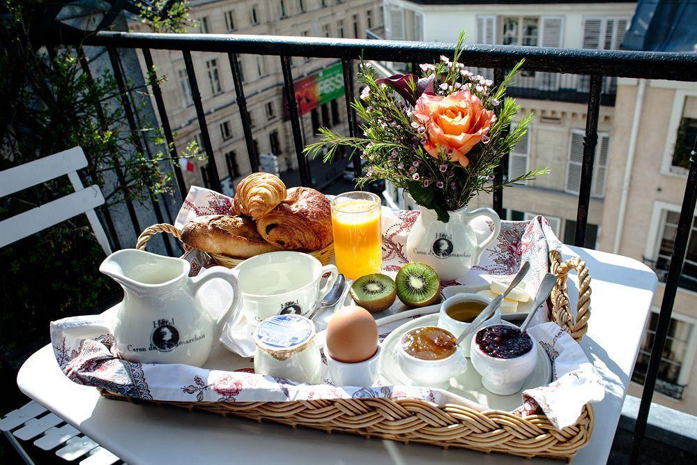 Hotel Caron De Beaumarchais Paris Exterior photo